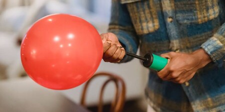 Čím plnit balónky – Je lepší vzduch nebo helium? A jak dlouho vydrží nafouklé?