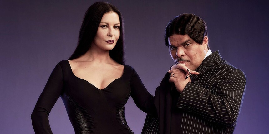 V nejnovější adaptaci ji hraje Catherine Zeta-Jones a jde o nejstarší představitelku Morticie v hrané verzi.