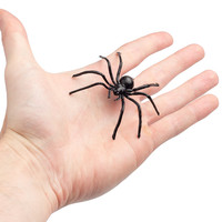Pavouk plastový velký 7,7cm