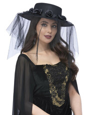 Gotický černý klobouk se závojem