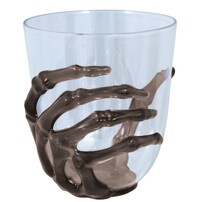 Sklenička s rukou kostlivce