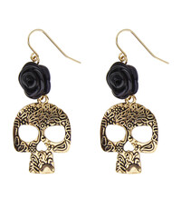 Pár náušnic s černou růží a zlatou lebkou