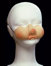 Nos a tváře - zuby malé