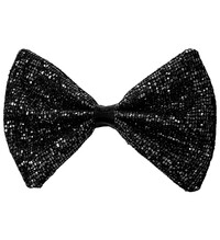 Černý třpytivý motýlek