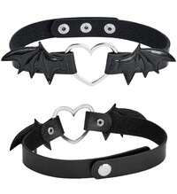 Choker s netopýřími křídly