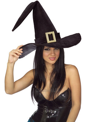 Černý klobouk pro čarodějnici se sponou