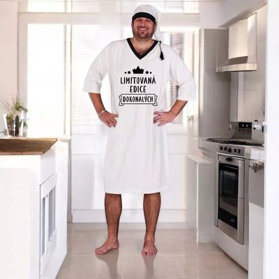 Limitovaná edice dokonalých - Noční košile bílá s čepičkou