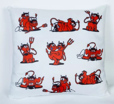 Souložící čerti - polštářek