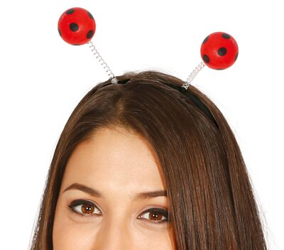 Čelenka s tykadly, hmyz