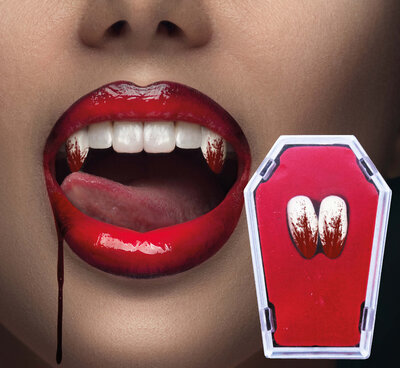 Upíří zuby krvavé, s termoplastickou hmotou